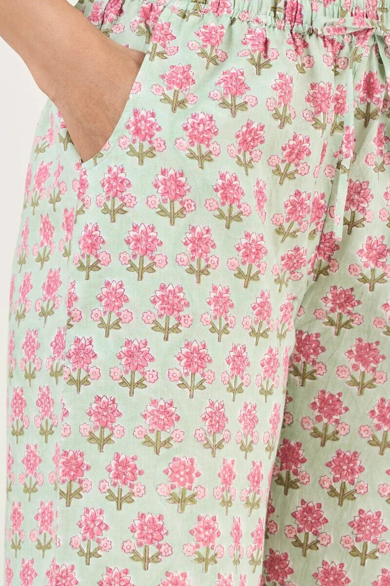 Surplus: Roz Meher Azah Sanganeri Farsi