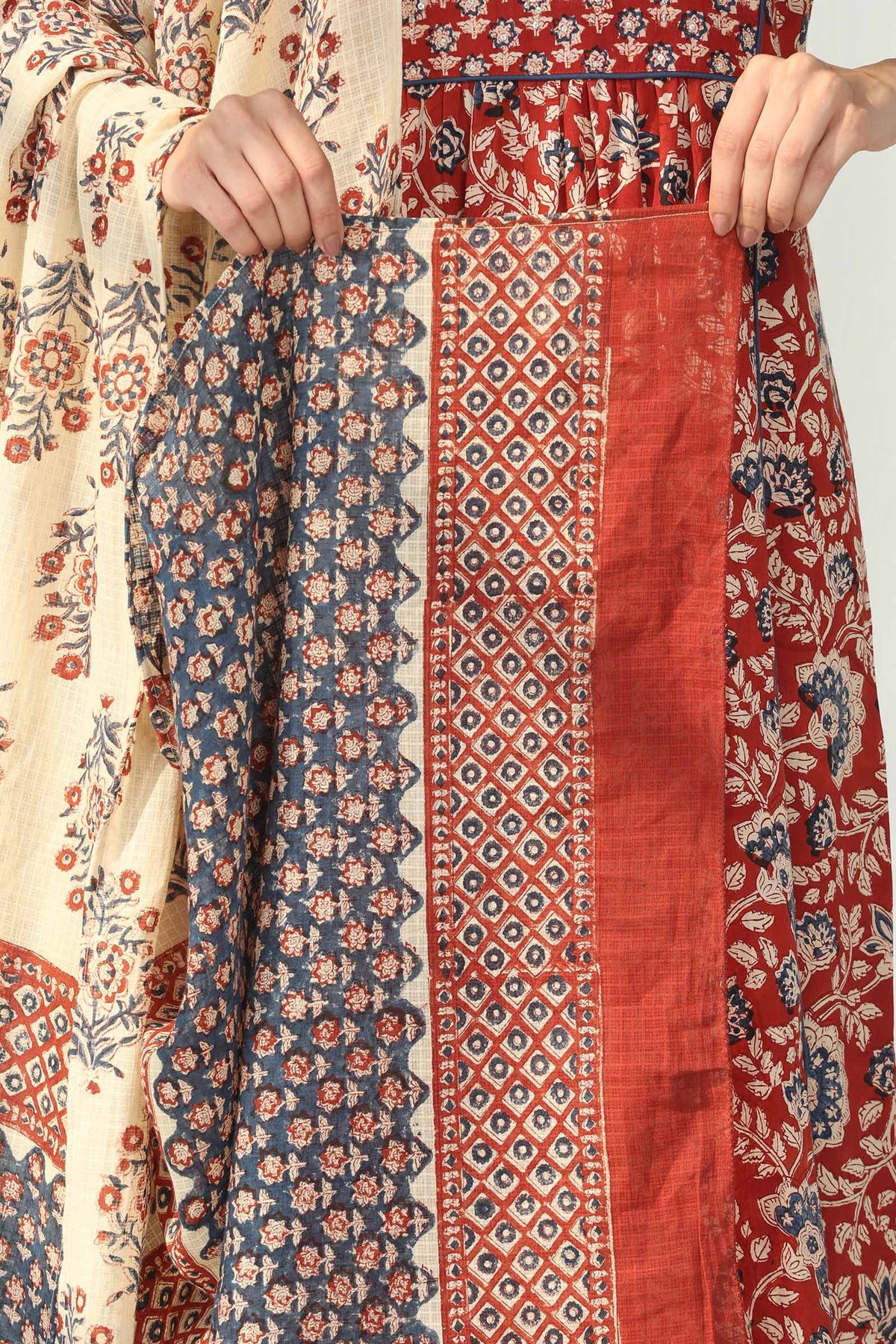 Sehra Ziah Bagru Dupatta