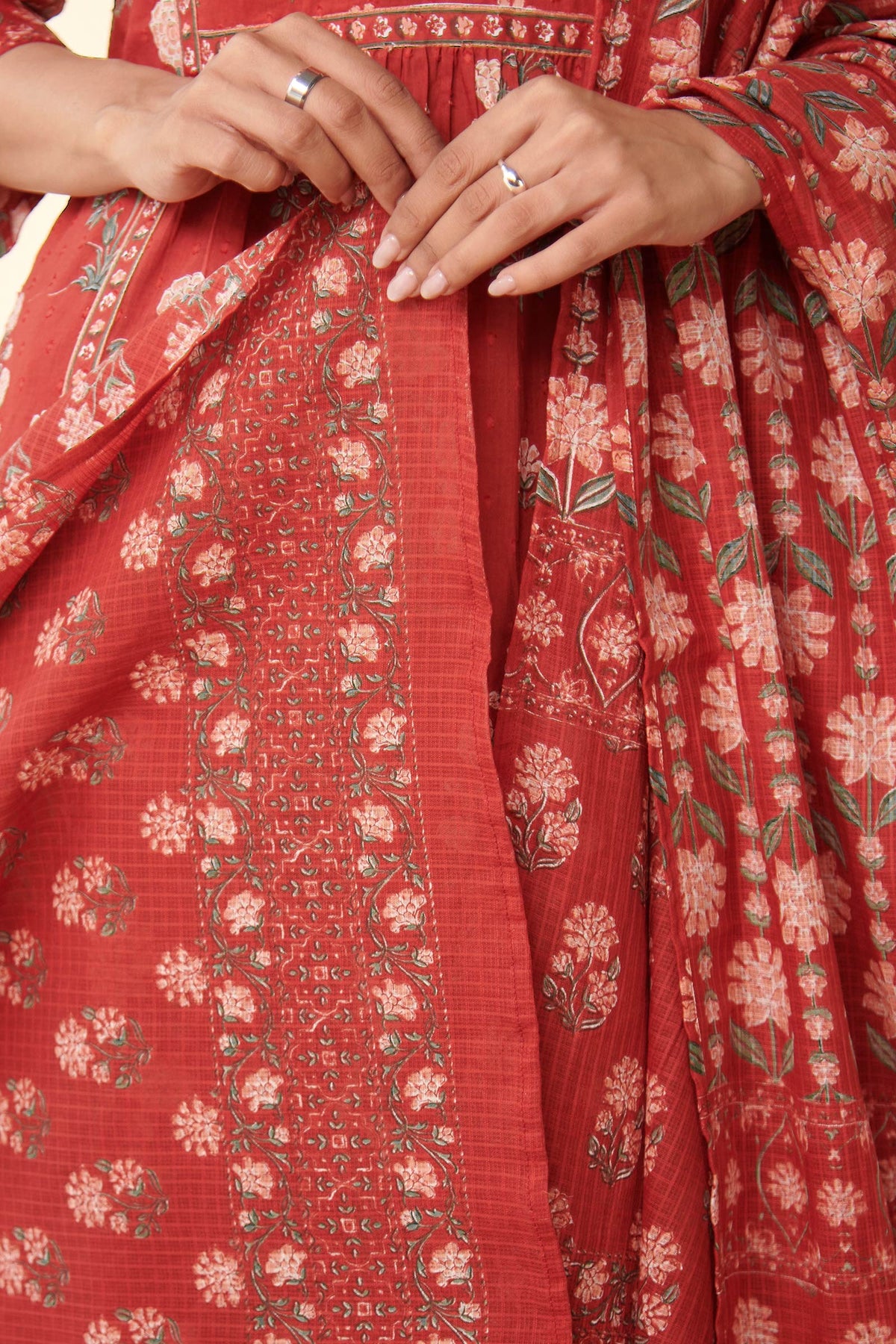 Gulbarg Yana Sanganeri Dupatta
