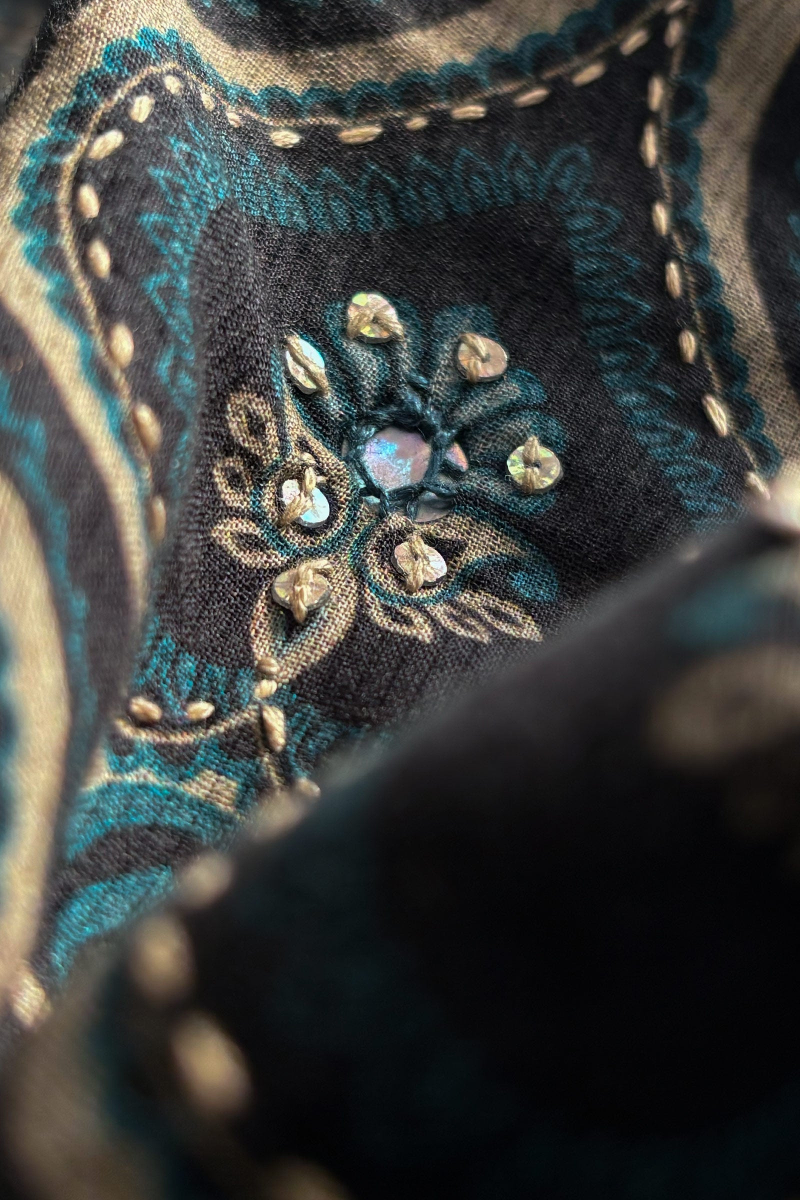 Surplus: Rangrez Rabiya Kurta