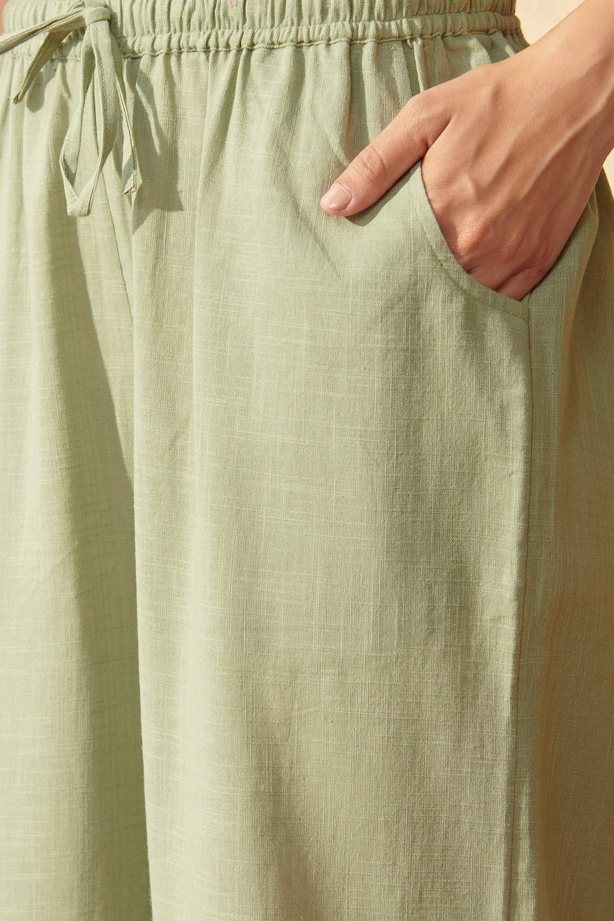 Roza Jaya Green Farsi