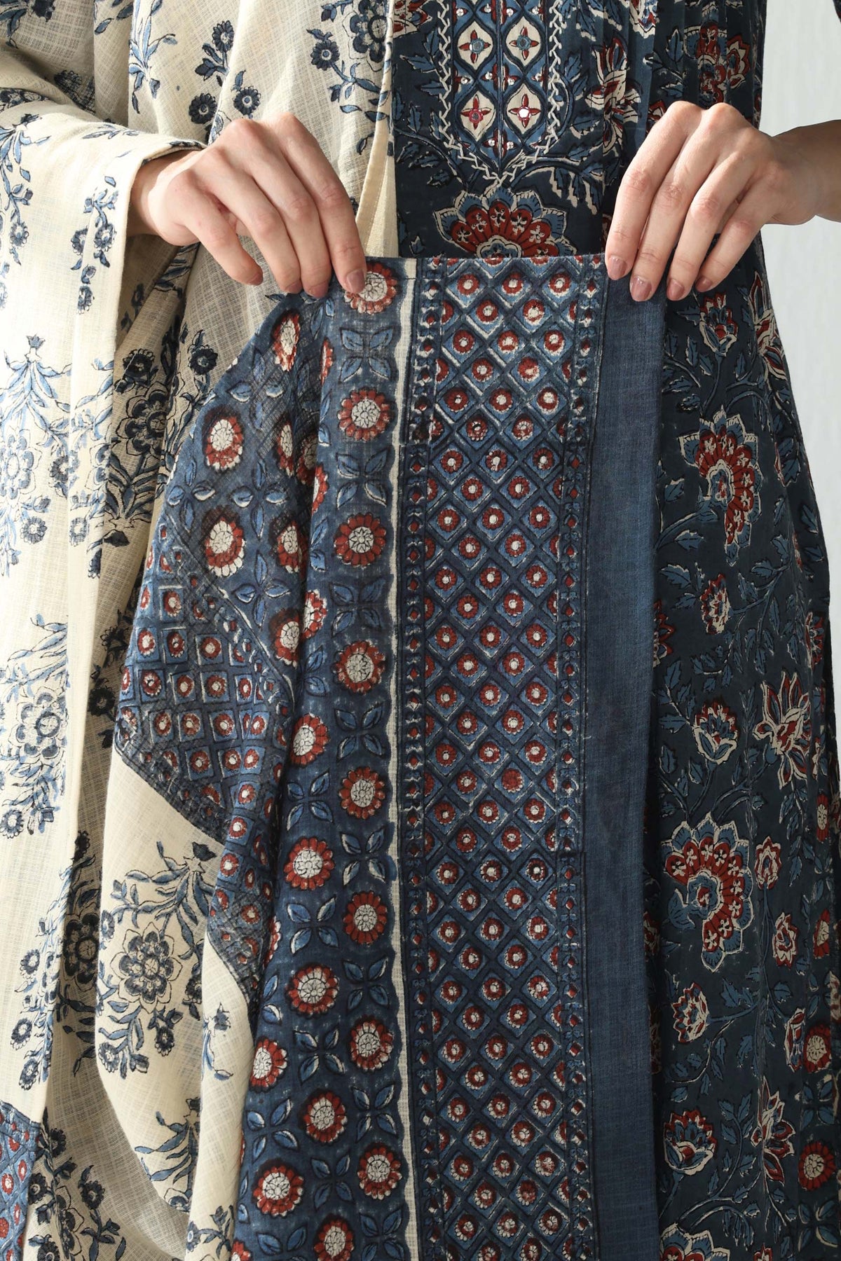 Sehra Afsana Bagru Dupatta