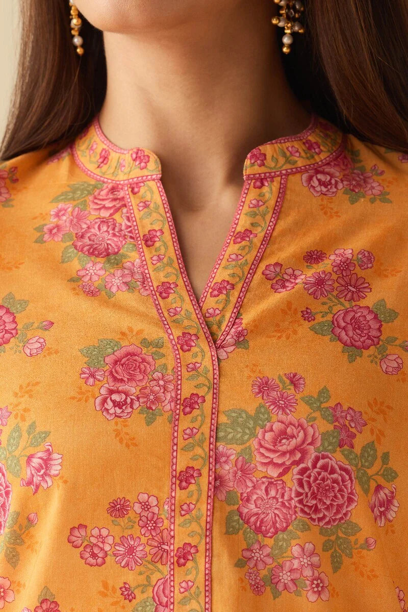 Surplus: Meher Roohi Kurta