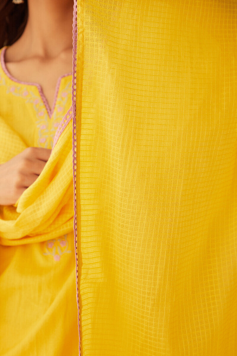Roza Seher Ghazal Dupatta