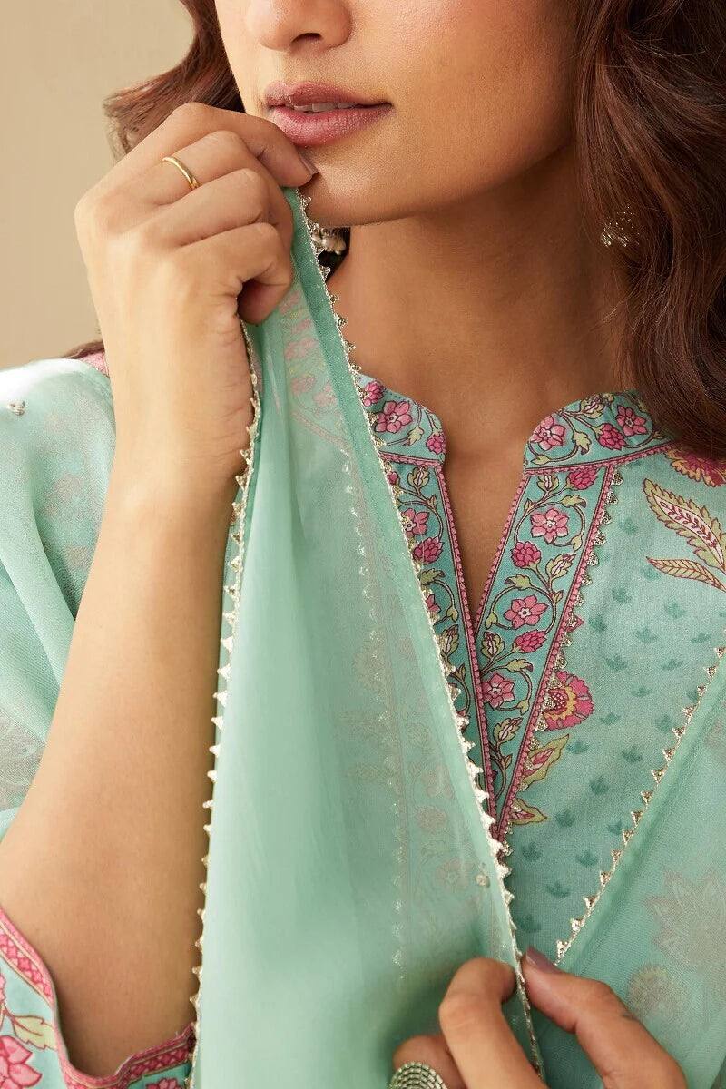 Rosheen Nazma Dupatta