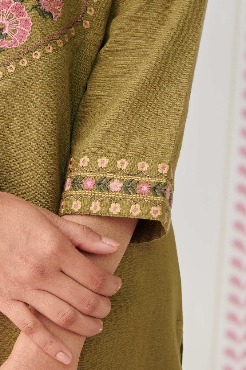 Roza Nafisa Kurta