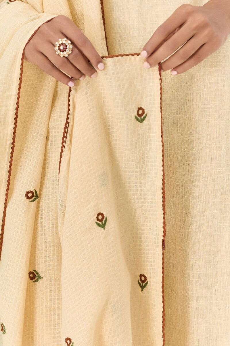 Mehraab Fatima Dupatta