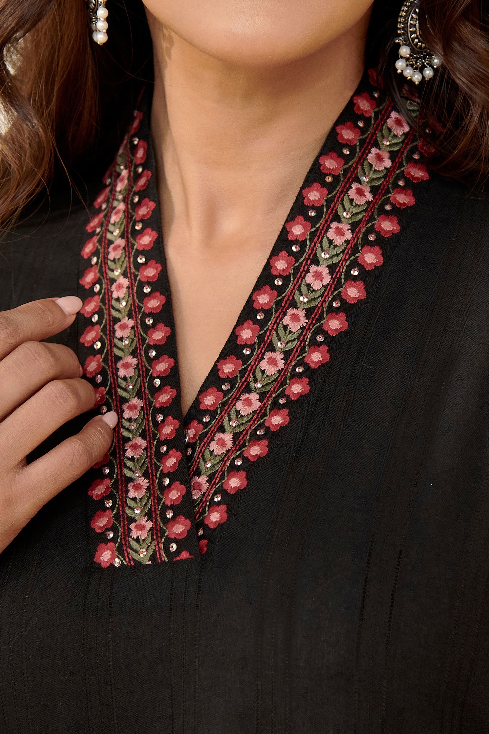 Surplus: Mehraab Pariza Kurta