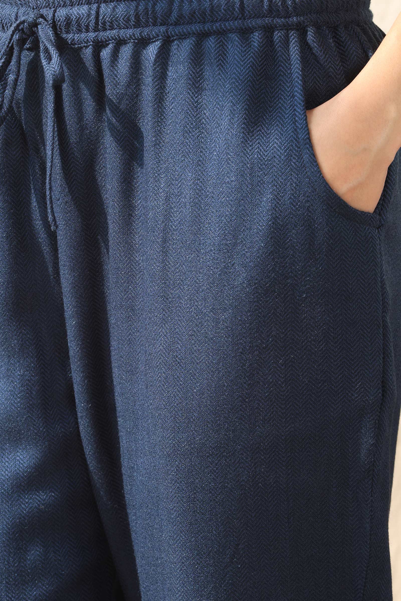 Naadirah Fida Faux Wool Narrow Pants