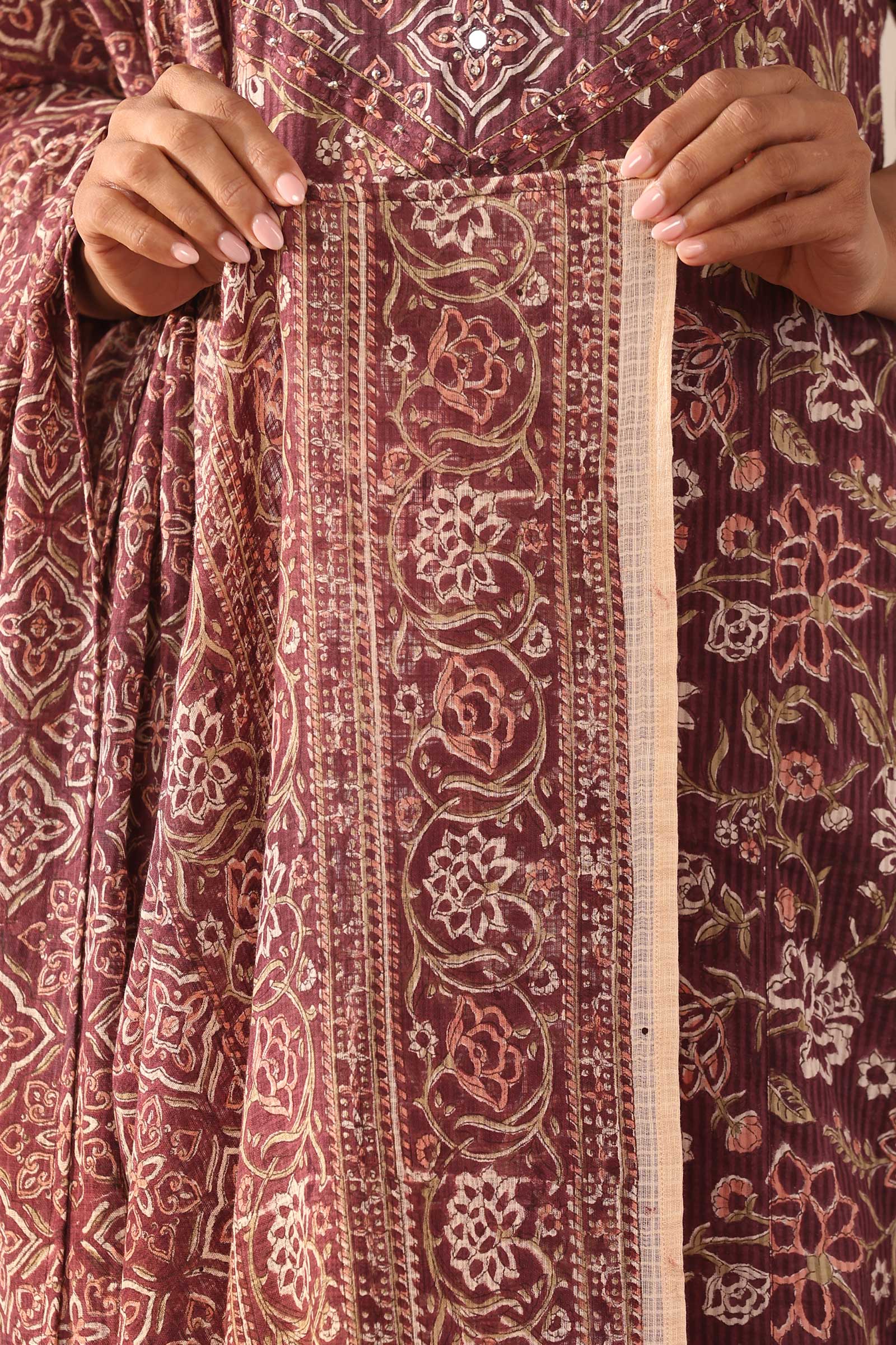 Gauhar Rabiah Sanganeri Dupatta