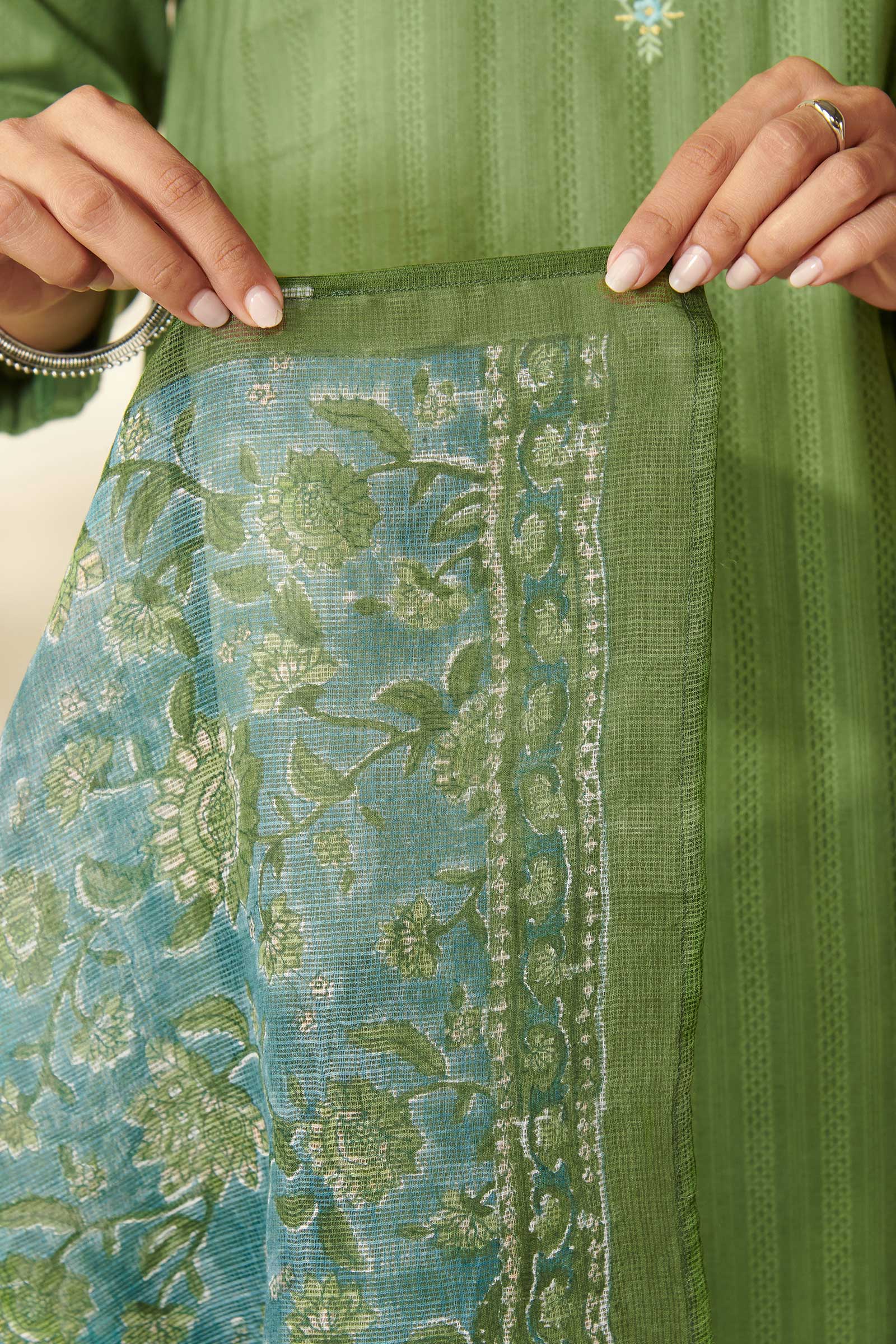 Gulbarg Riya Sanganeri Dupatta