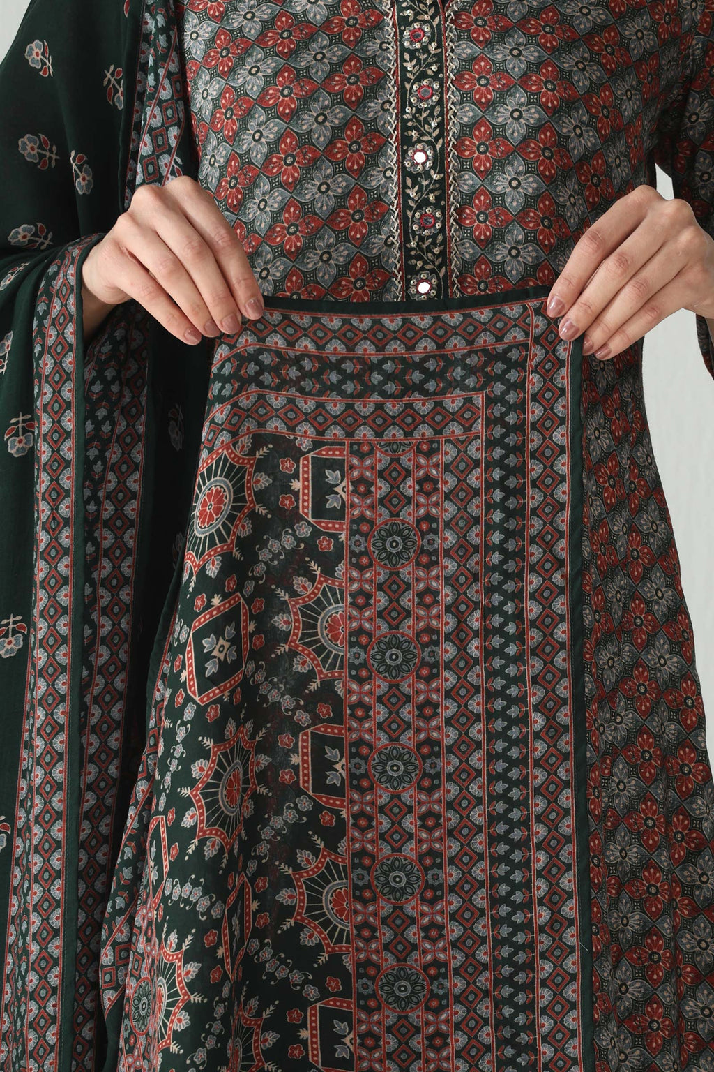 Rangrez Nasira Dupatta