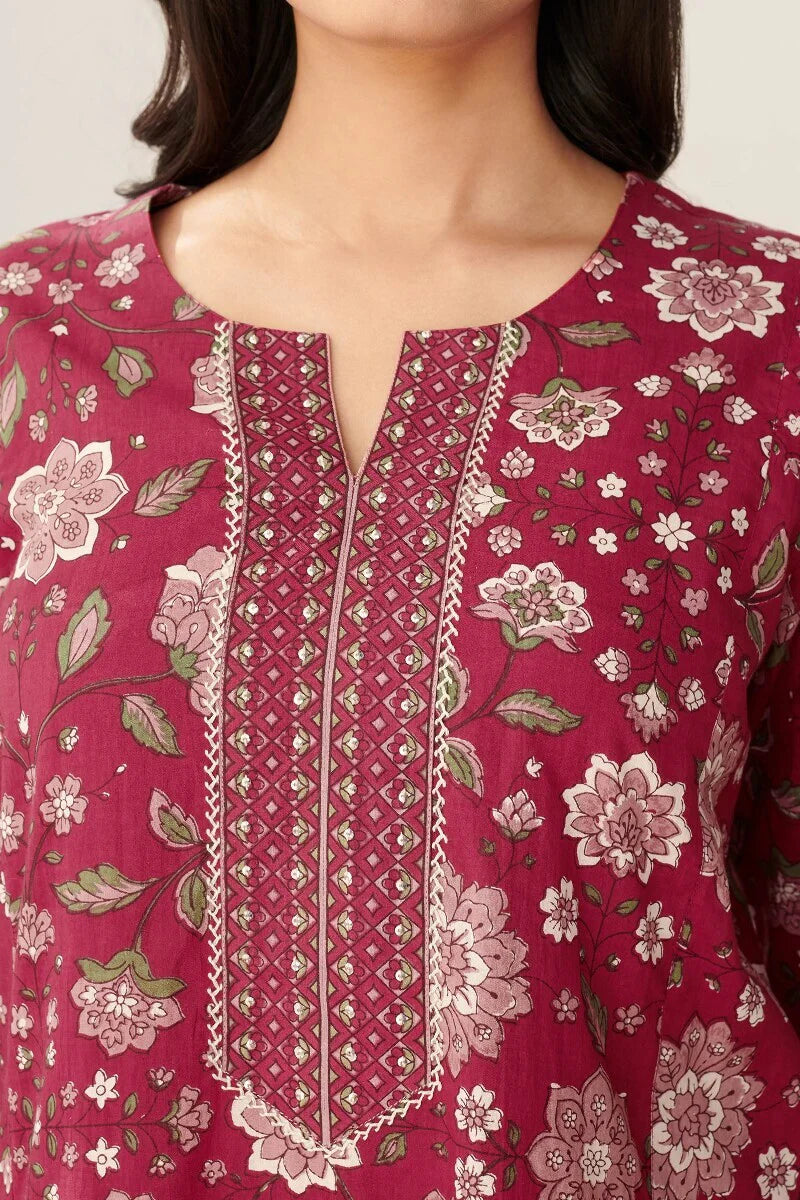 Surplus: Mehreen Nida Kaftan