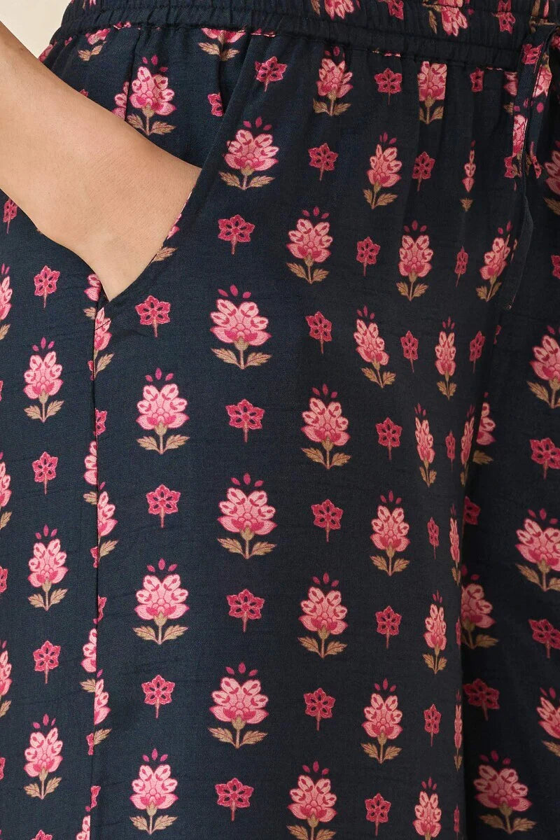 Surplus: Mehrunissa Aafiya Palazzo