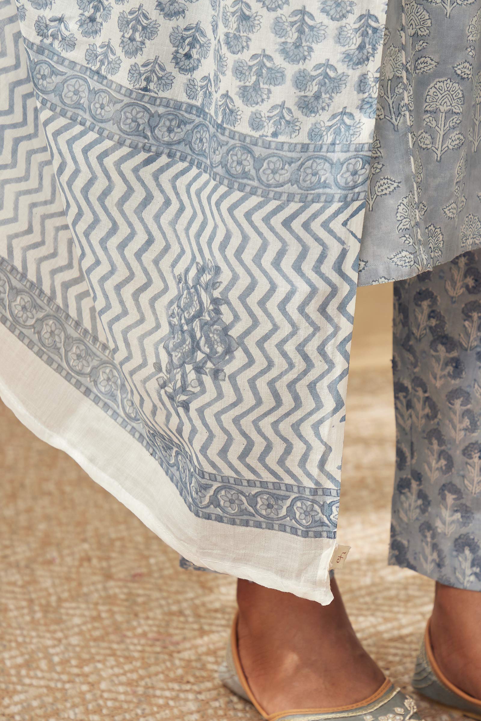 Rosheen Safeena Sanganeri Dupatta