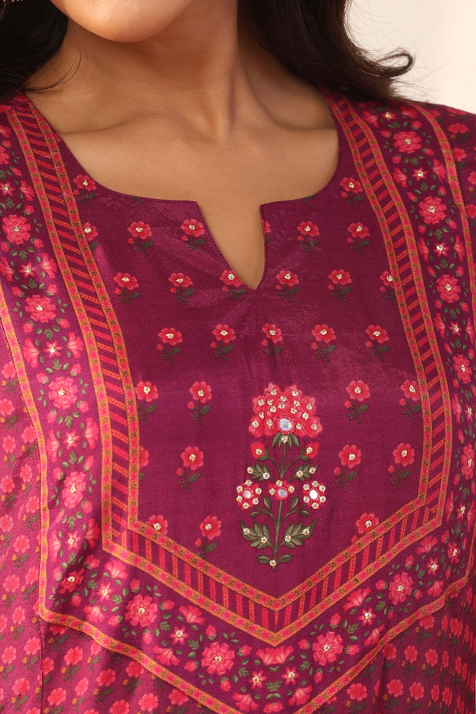 Mahnoor Zara Kurta