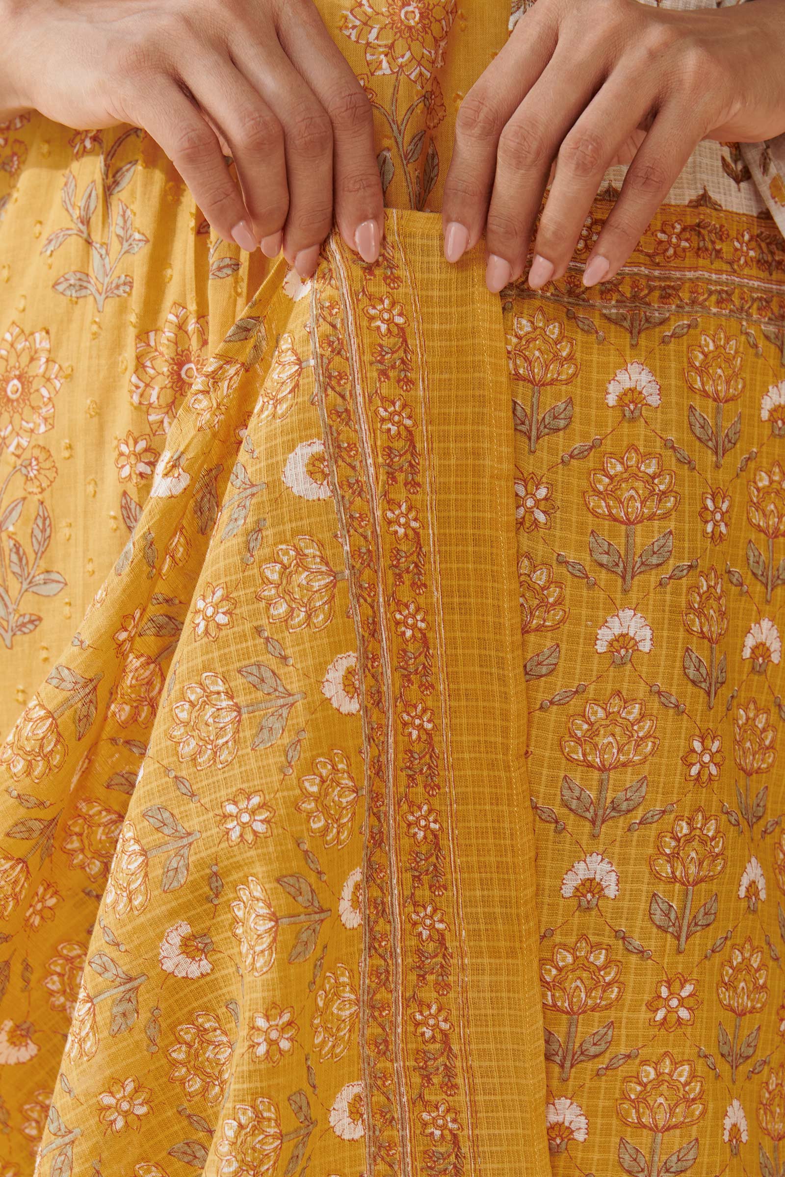 Surplus: Gulbarg Rahila Sanganeri Dupatta