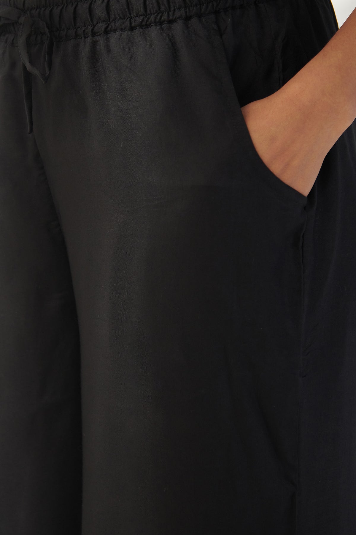 Roza Mehar Black Farsi