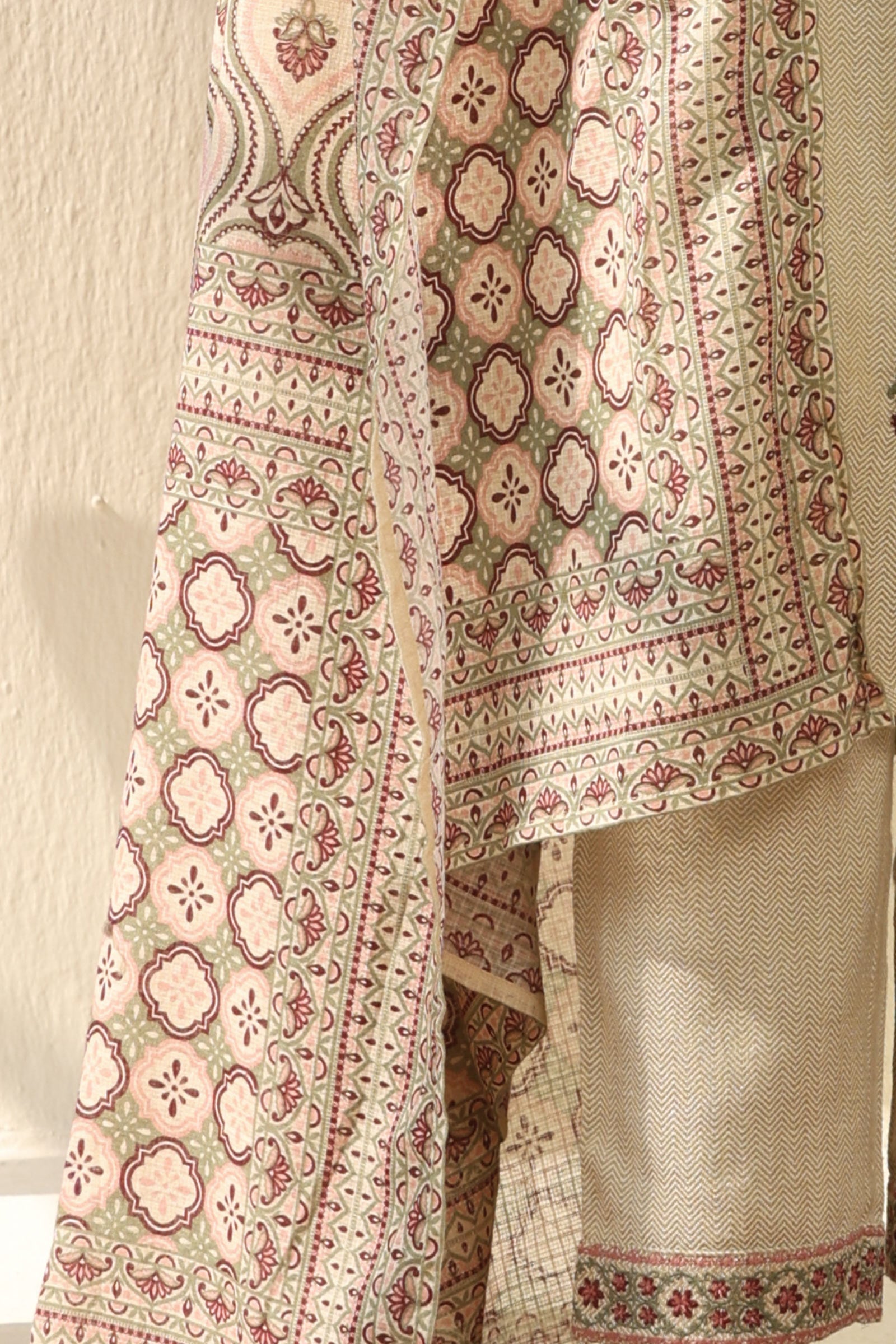 Naadirah Nahida Dupatta