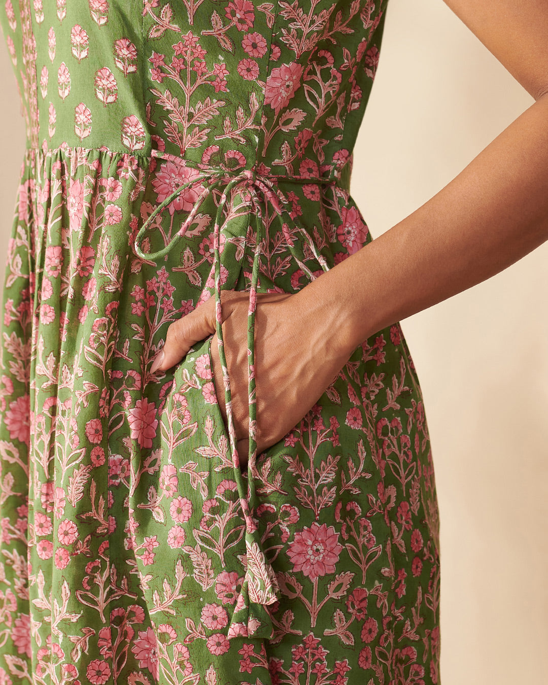 Gauhar Rabiah Sanganeri Dress