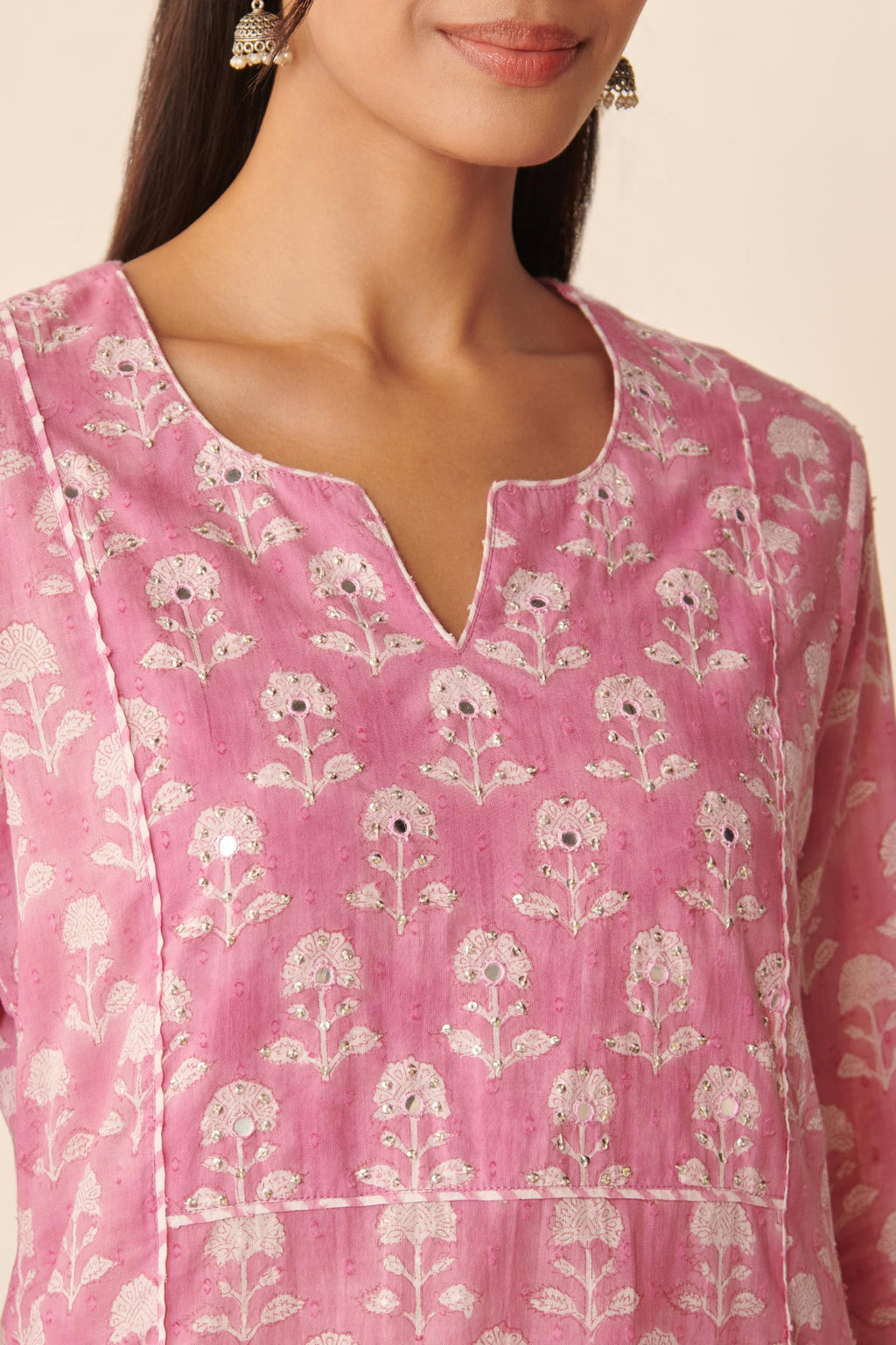 Rosheen Niyamat Sanganeri Kurta