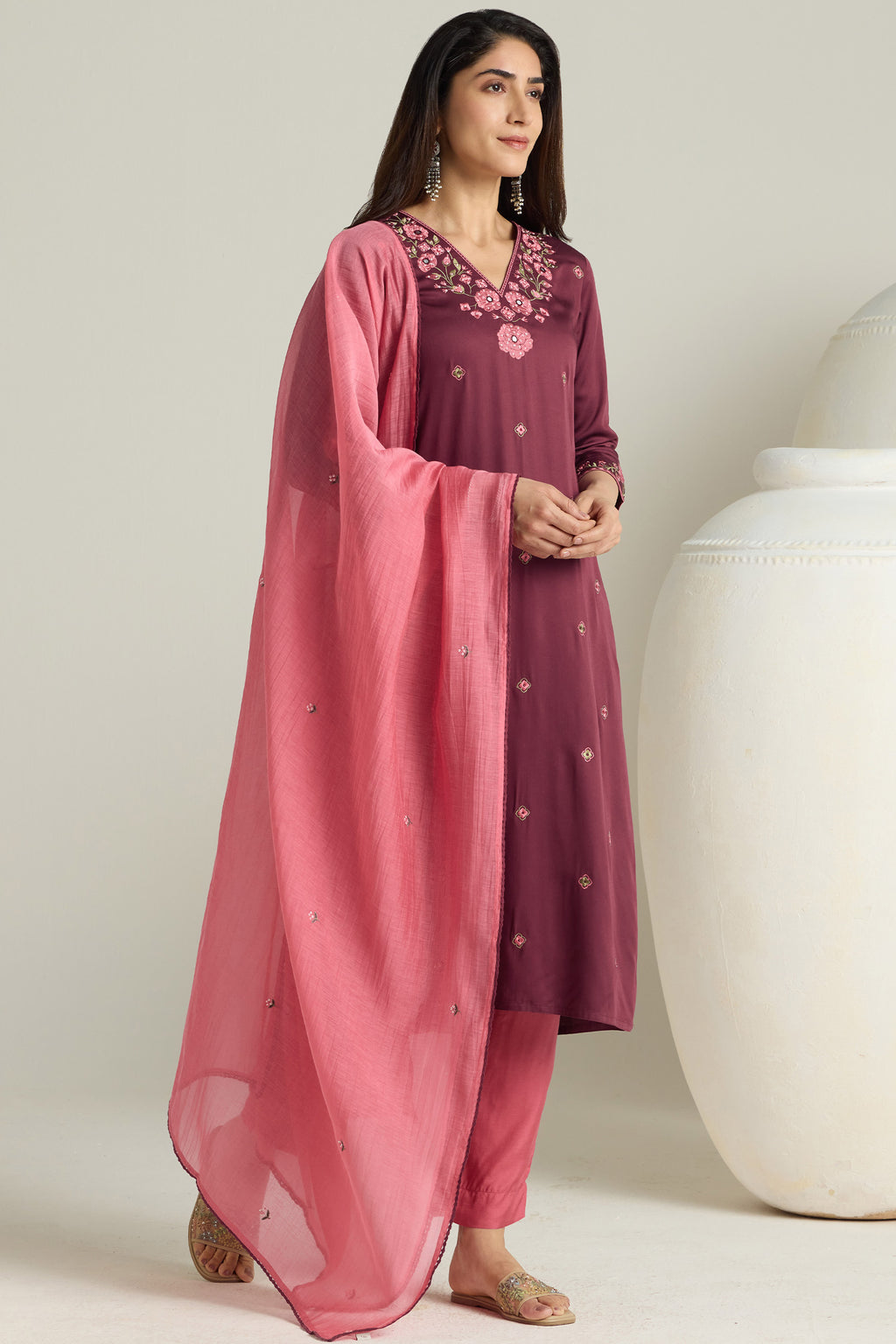 Surplus: Mehraab Laila Kurta