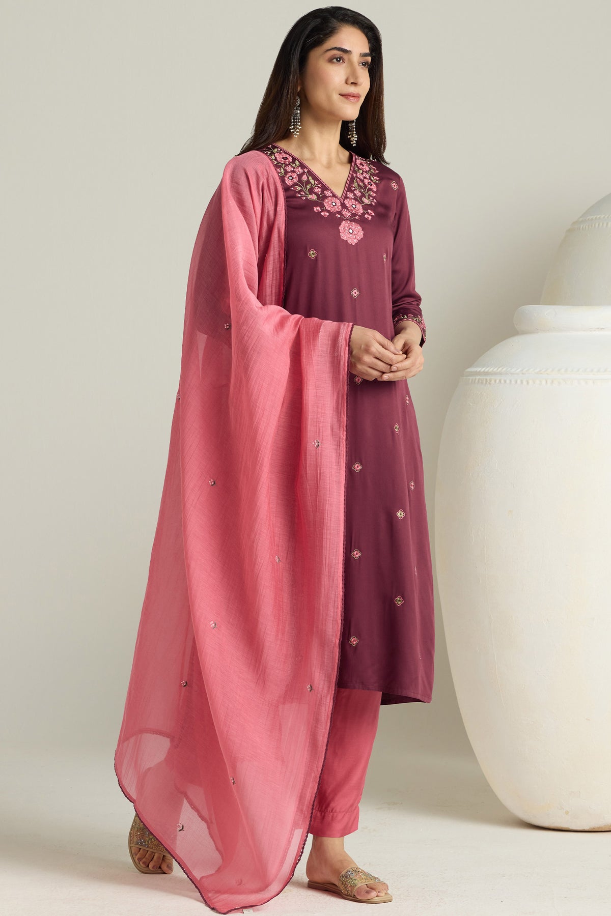 Surplus: Mehraab Laila Kurta