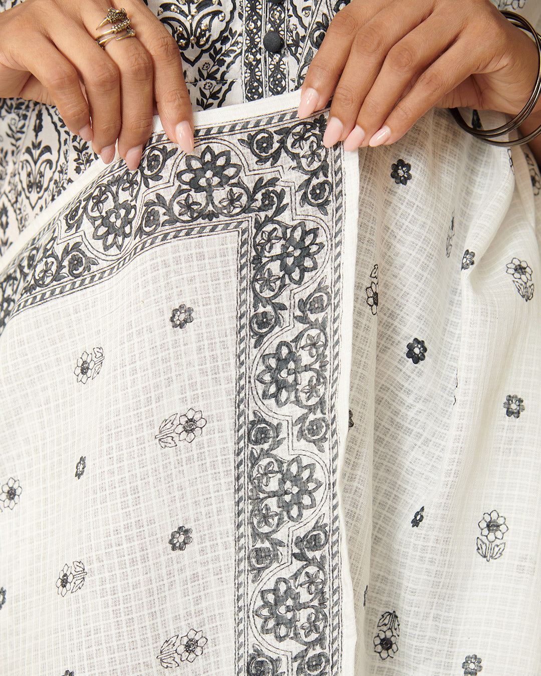 Gauhar Fareeha Sanganeri Dupatta