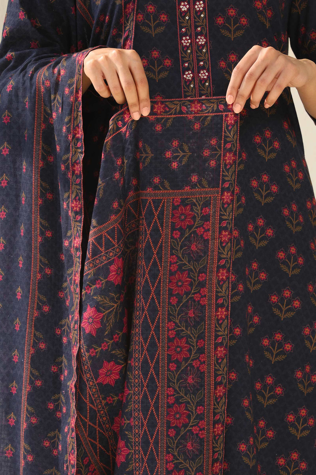 Surplus: Laylah Leela Dupatta