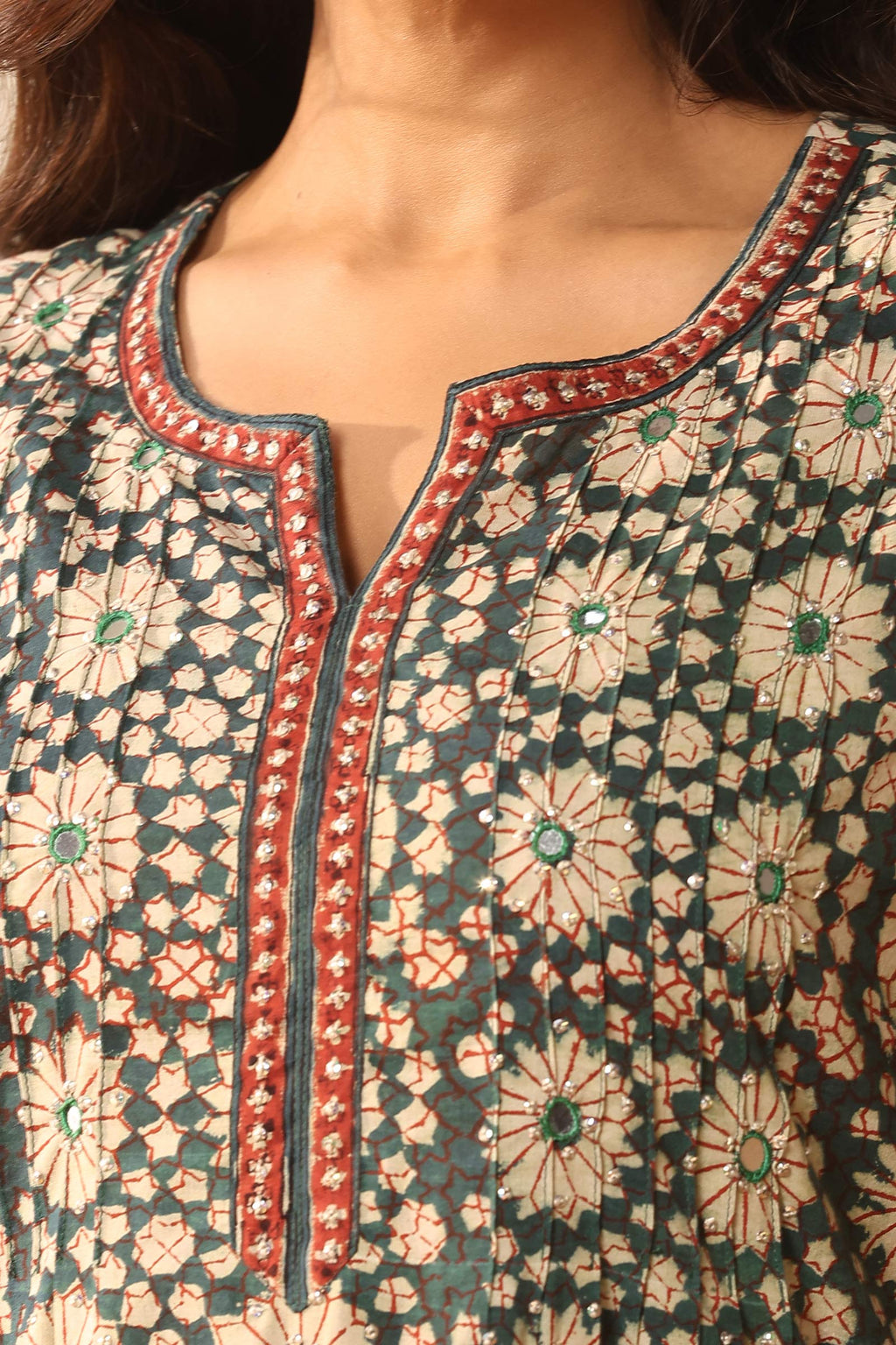 Sehra Mehreen Bagru Kurta