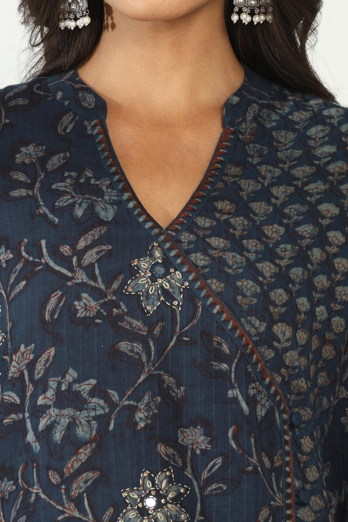 Sehra Maisha Akola Kurta