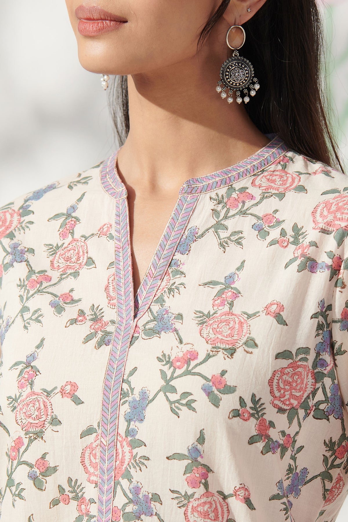 Gulbarg Samrina Kurta