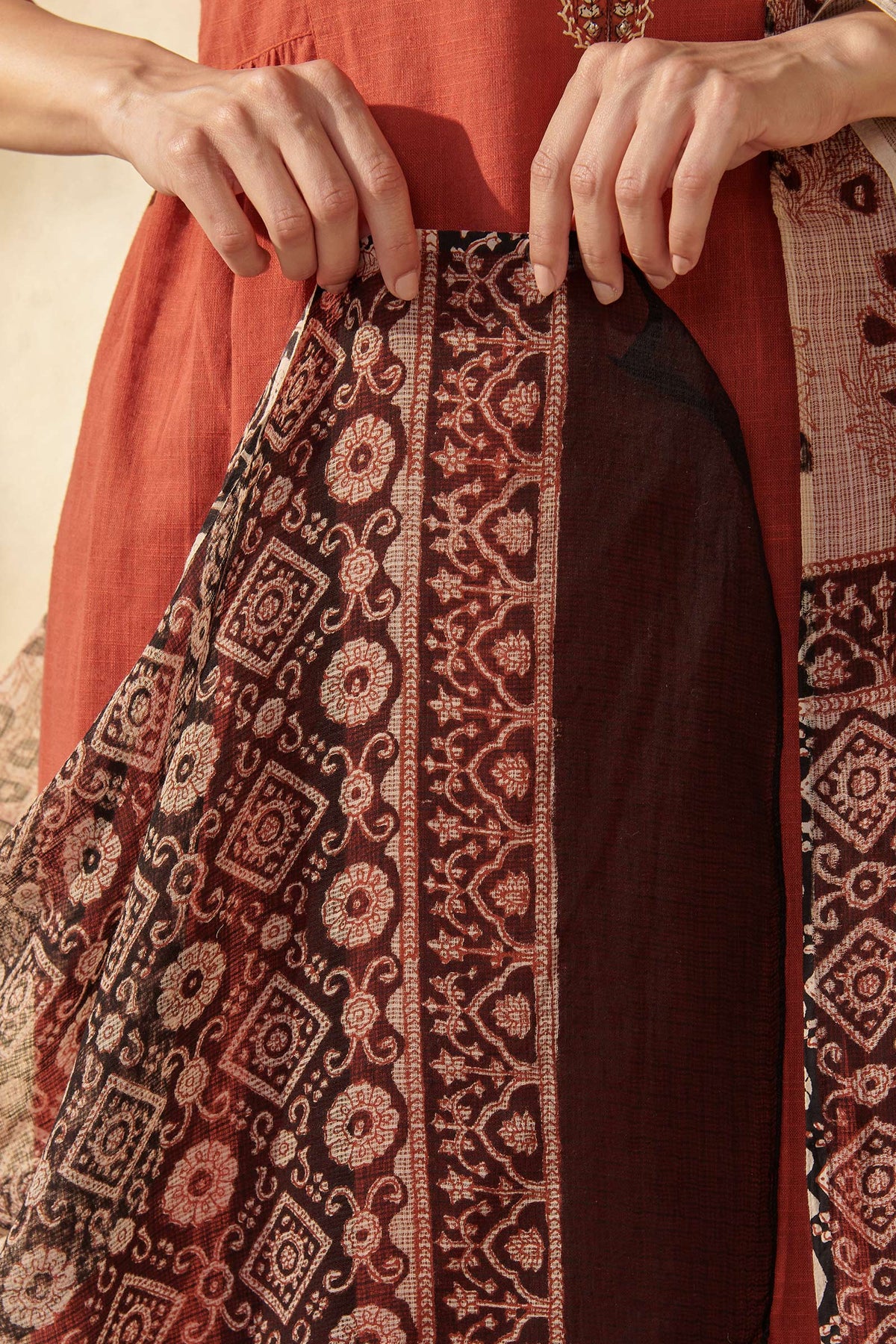 Sehra Alisha Bagru Dupatta