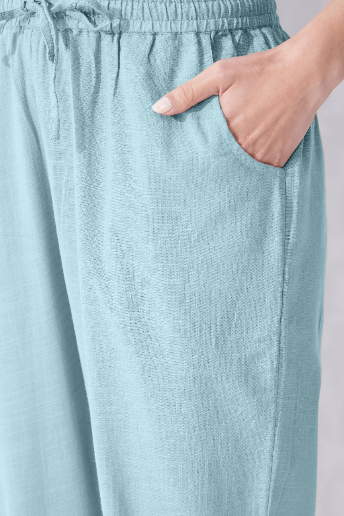 Roza Mehnoor Blue Narrow Pants