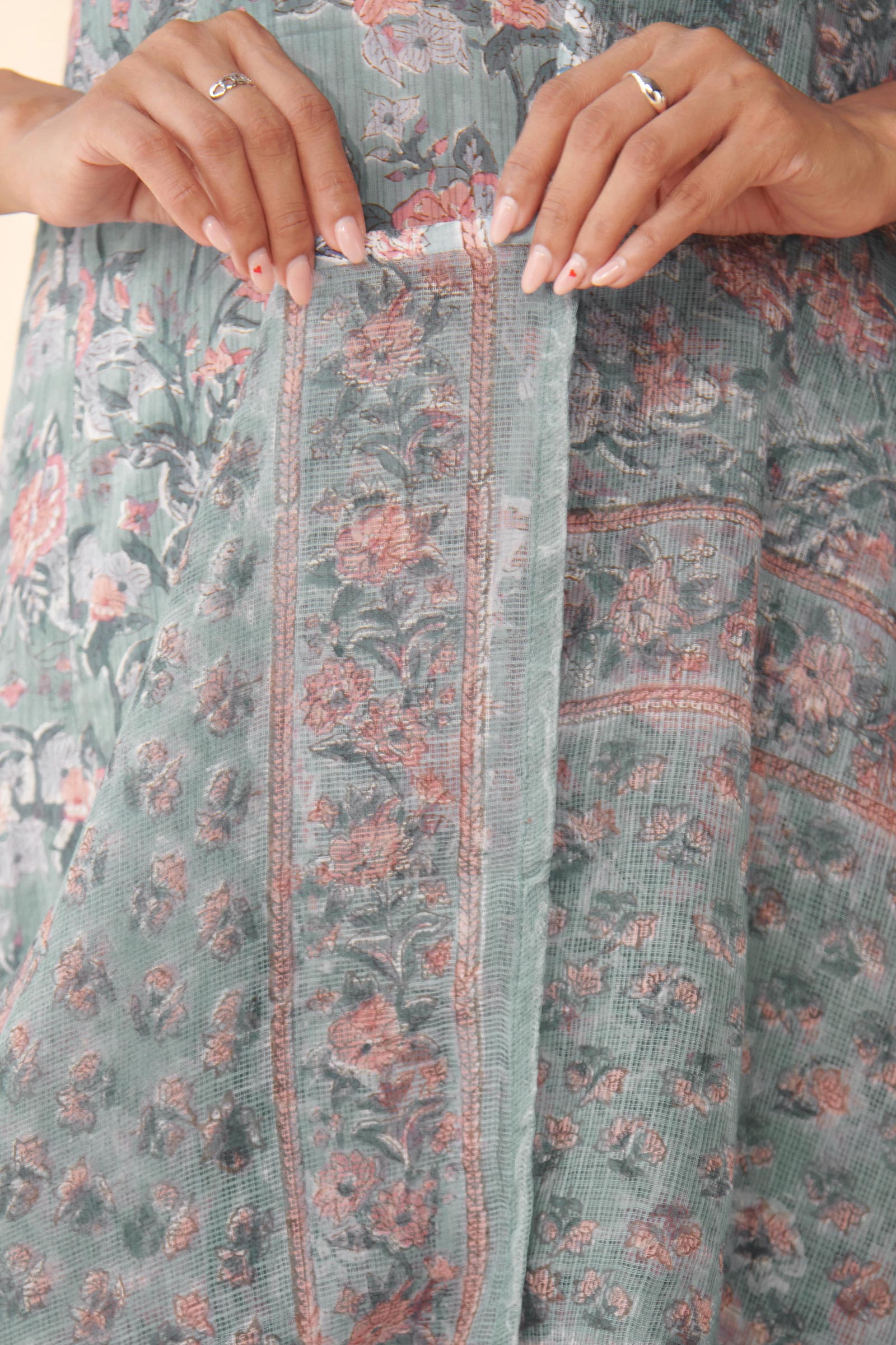 Nasrine Mahi Sanganeri Dupatta