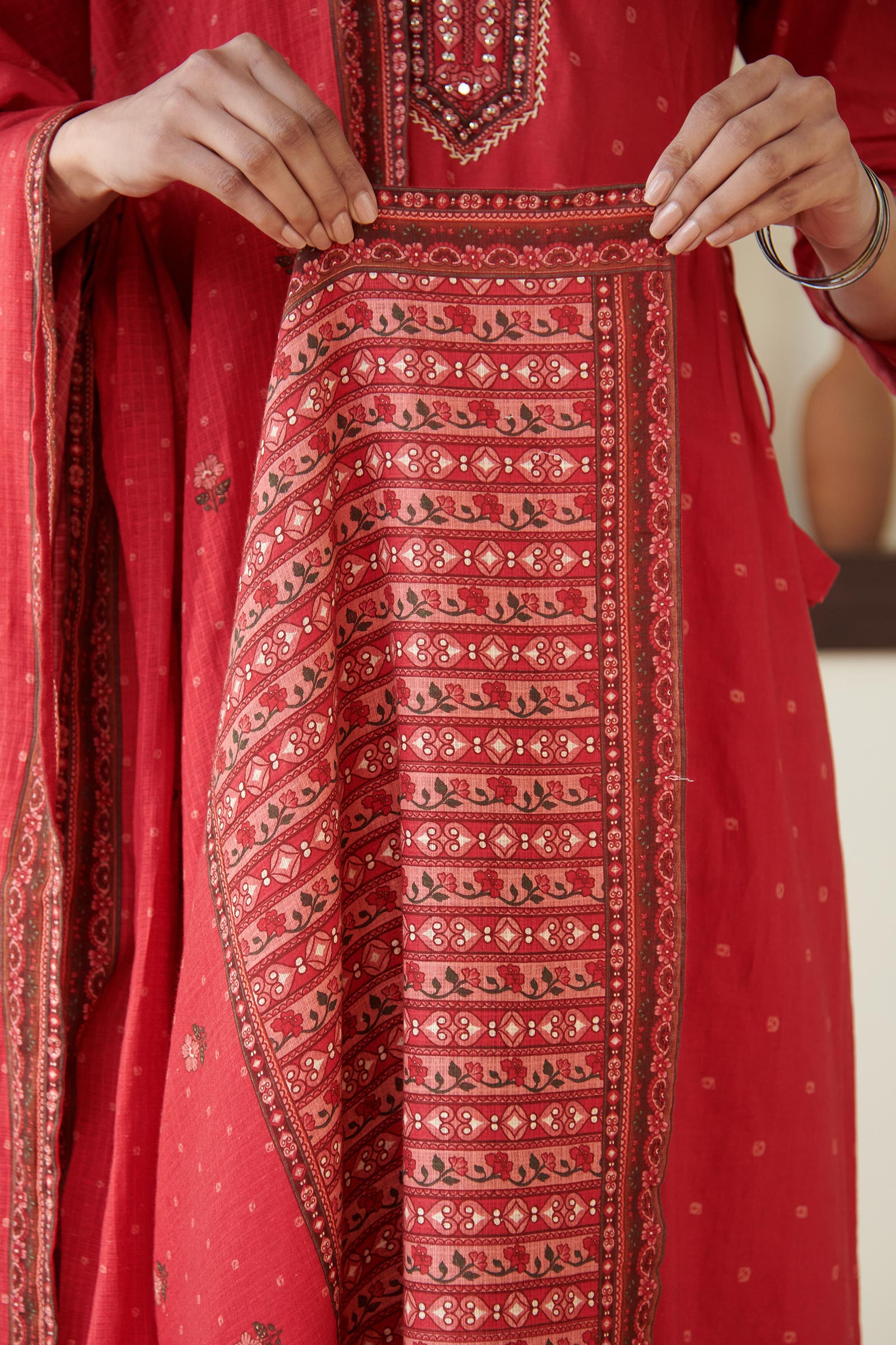 Rangrez Nusrat Dupatta