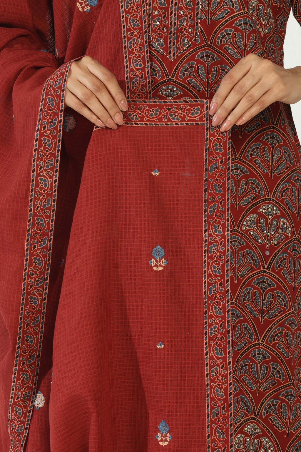 Sehra Samira Dupatta