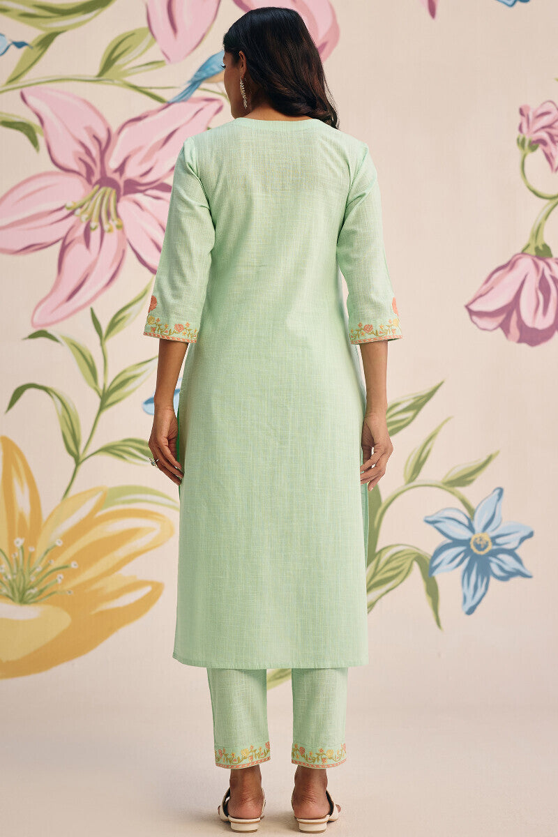 Mehraab Nida Kurta