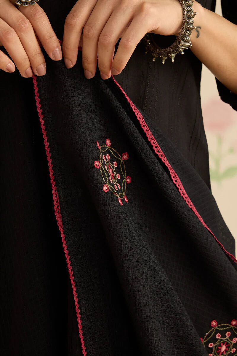 Surplus: Mehraab Pariza Dupatta