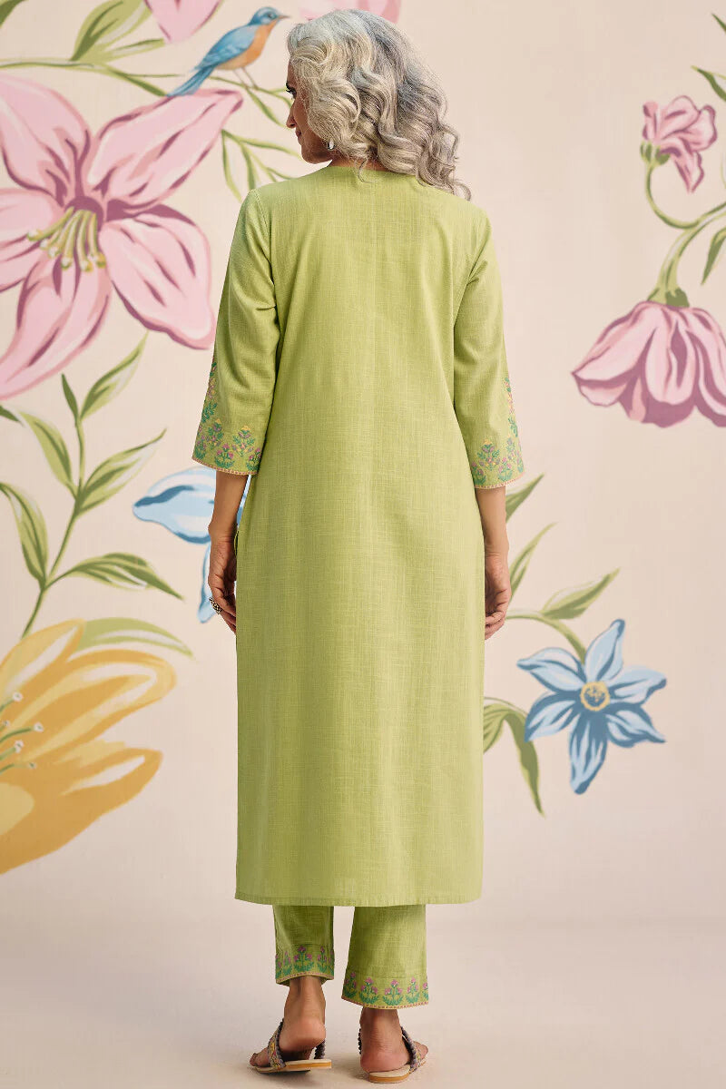 Surplus: Mehraab Mehr Kurta