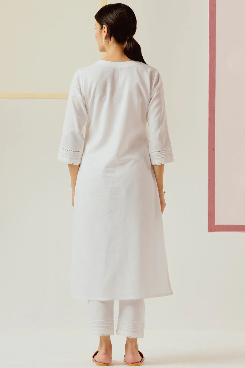 Surplus: Roza Seerat White Kurta