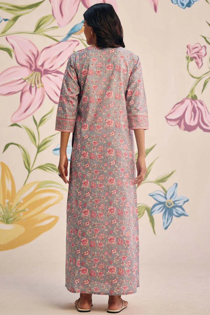 Surplus: Gulraiz Saira Kaftan