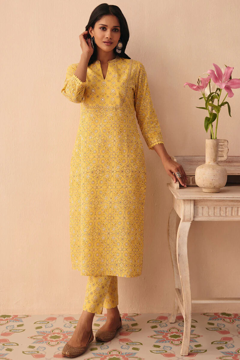 Surplus: Gulraiz Rehmat Sanganeri Kurta