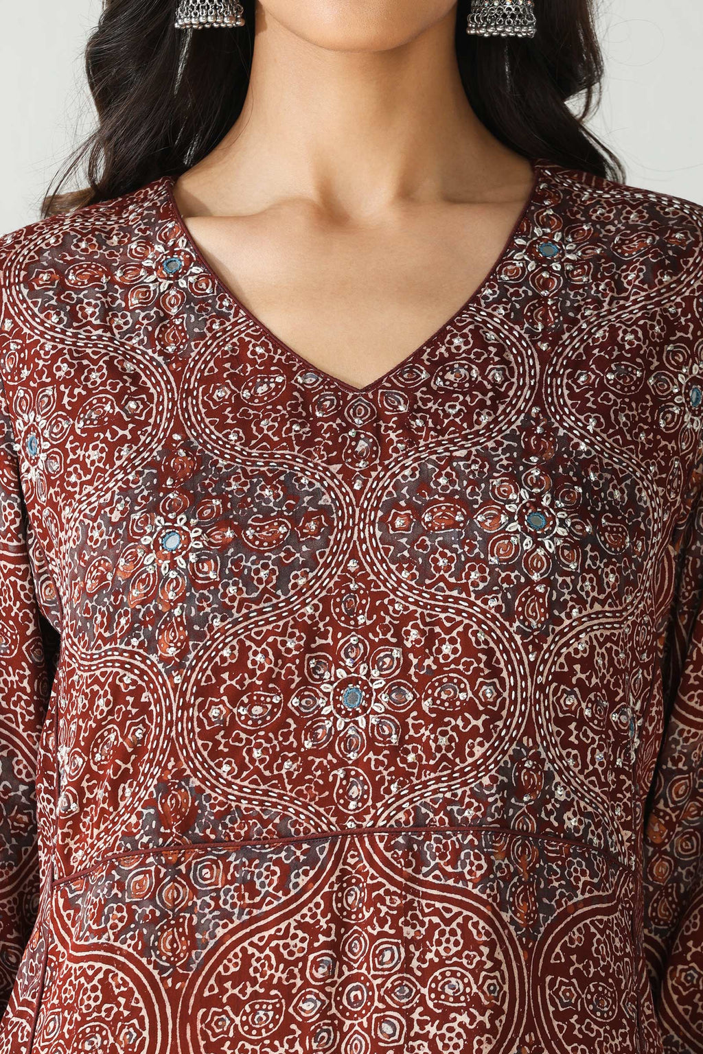 Zubeida Sareen Ajrak Modal Kurta