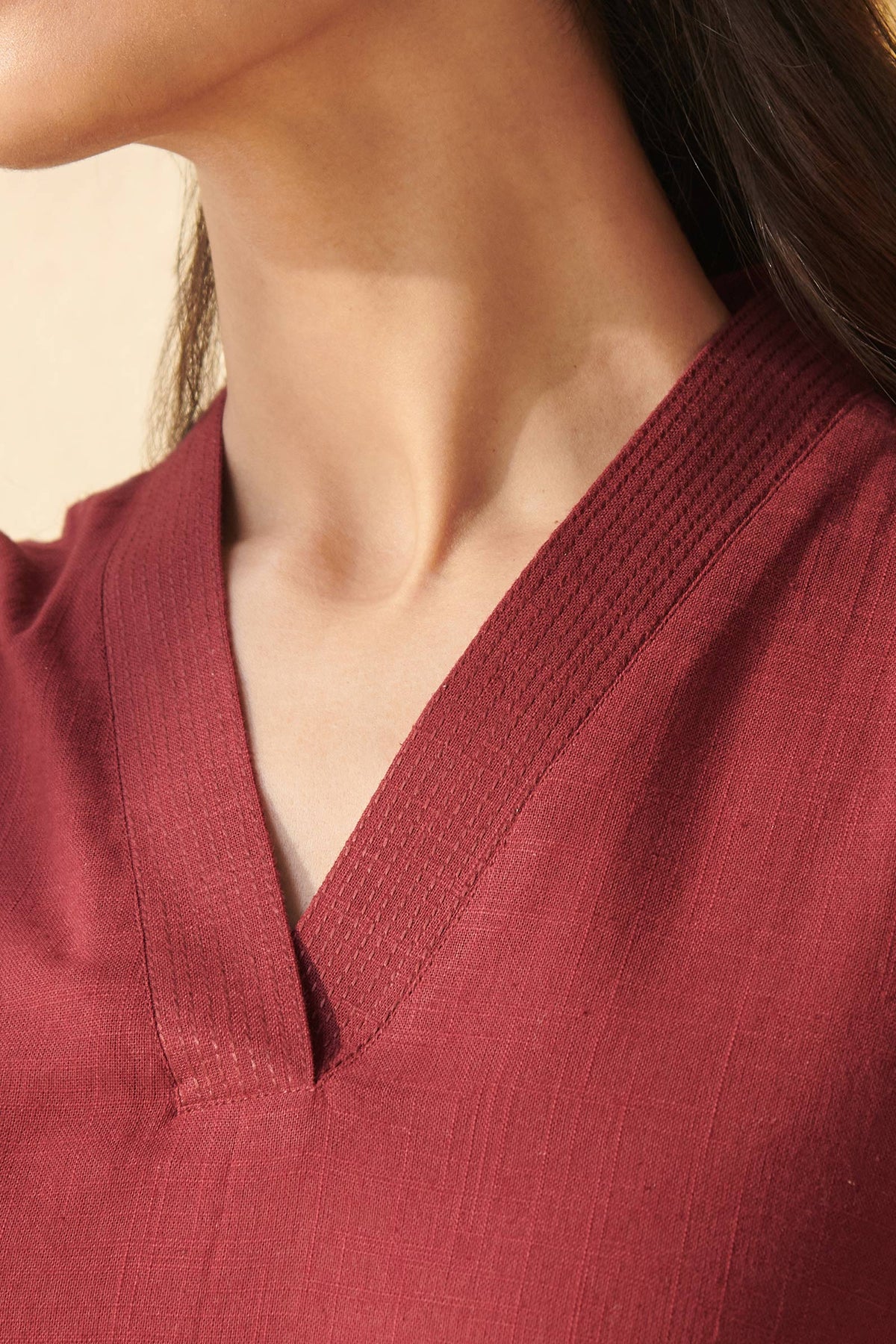 Surplus: Roza Nadiya Maroon Kurta