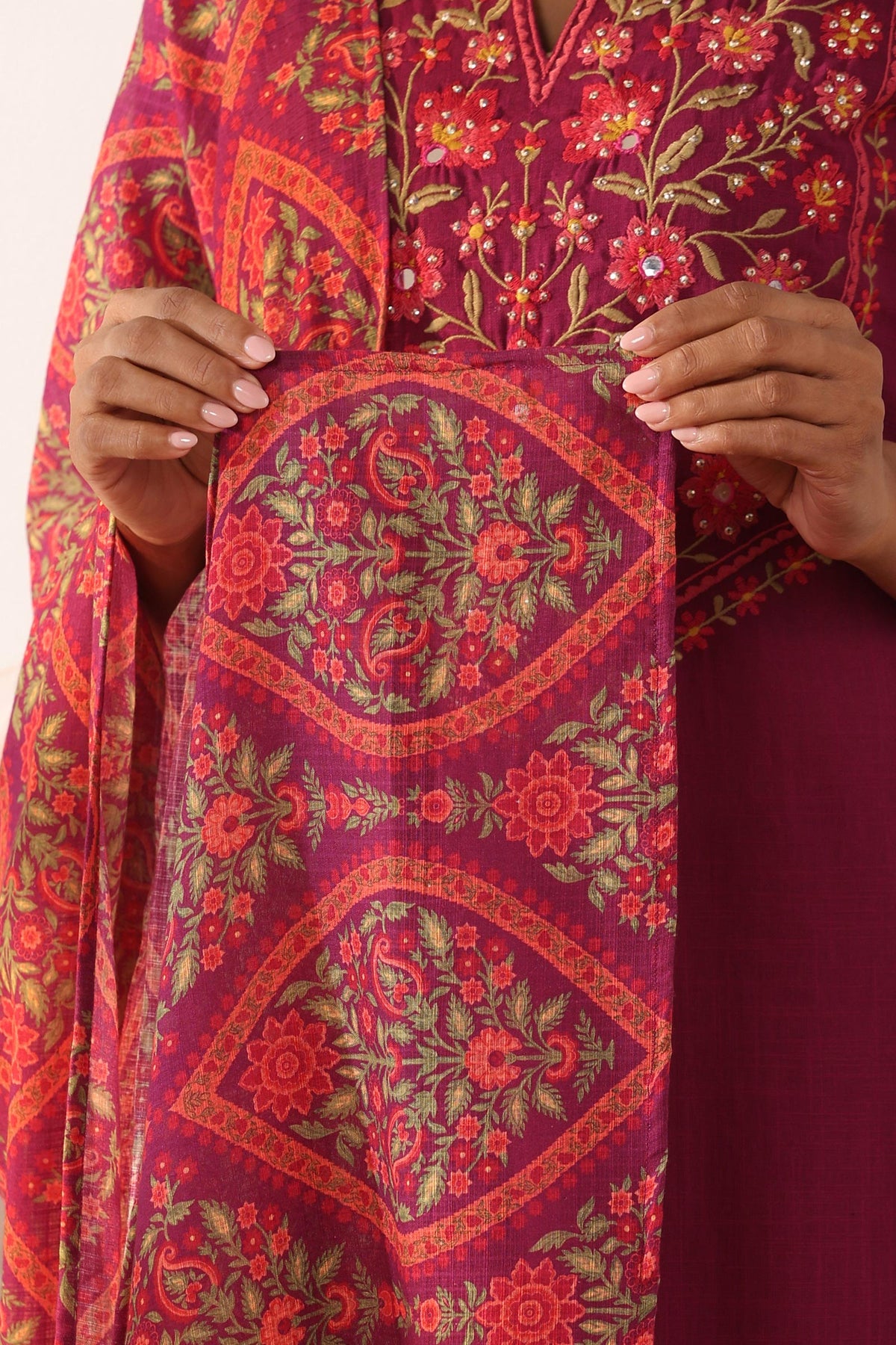 Mehraab Nusrat Narrow Dupatta