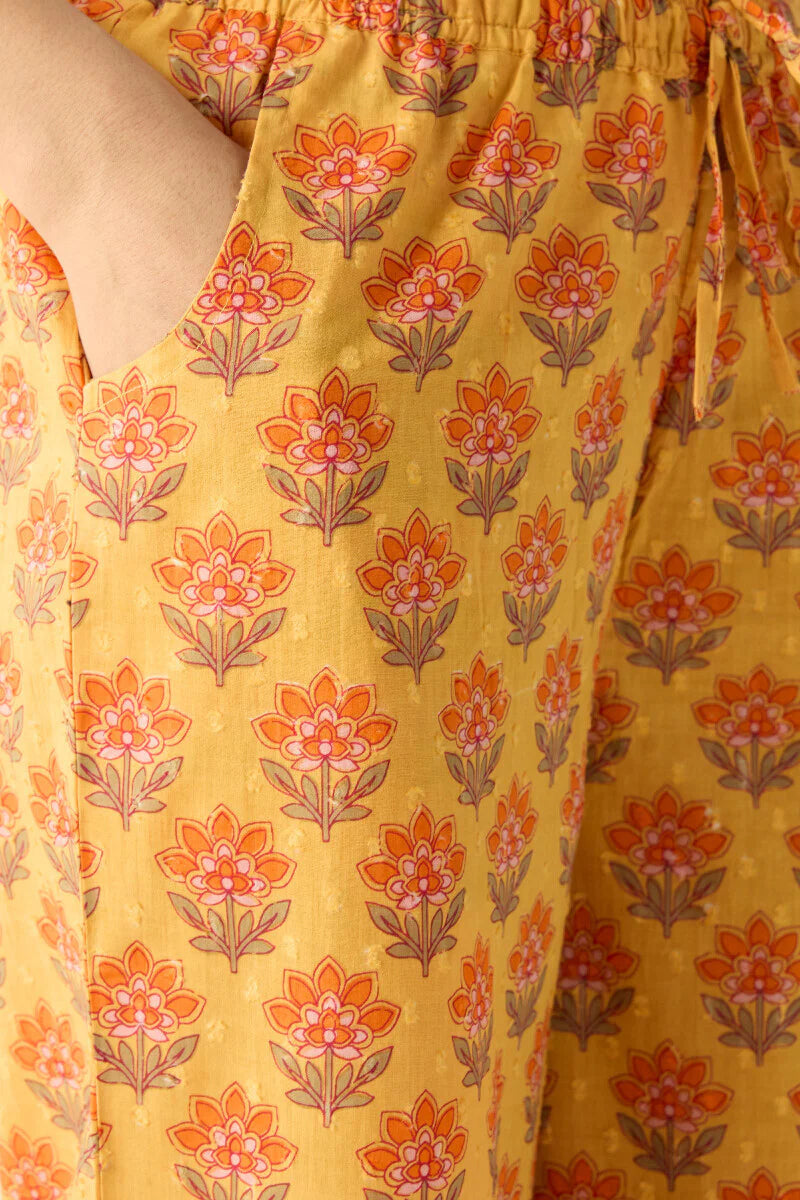 Surplus: Gauhar Tira Farsi