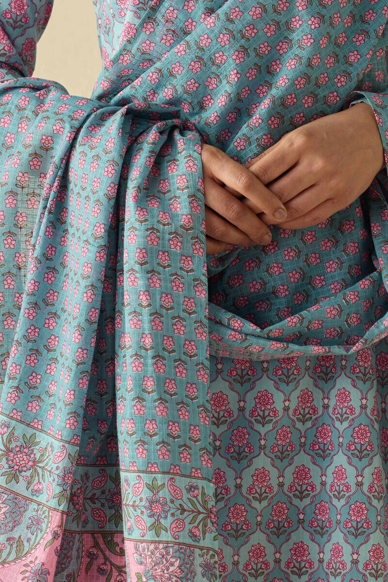 Nazm Inaya Dupatta