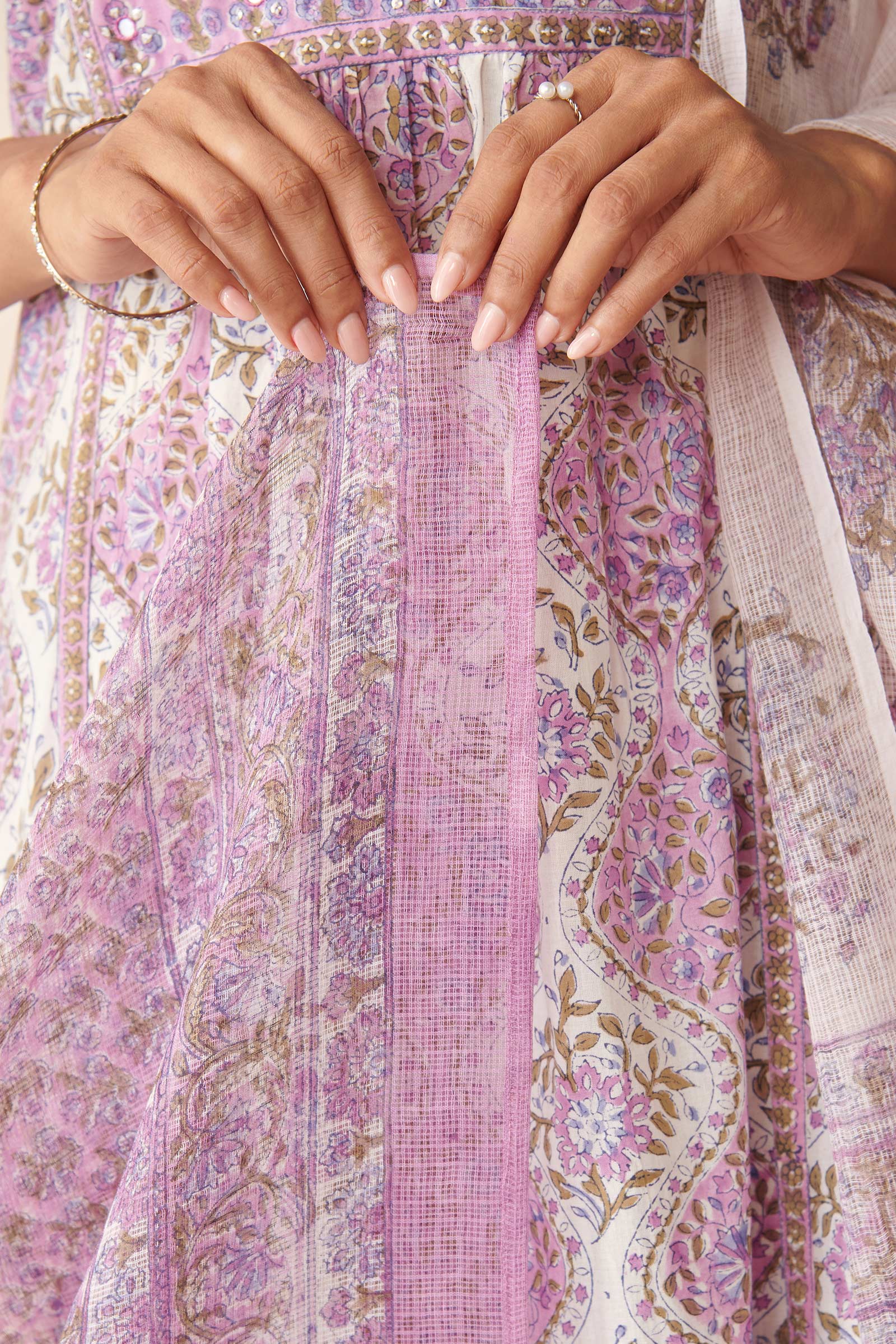 Surplus: Gulbarg Sahiba Sanganeri Dupatta