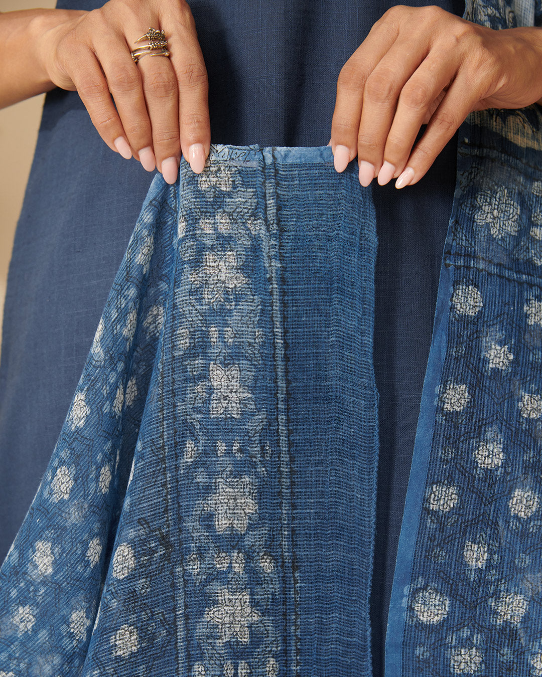 Sehra Nazneen Bagru Dupatta